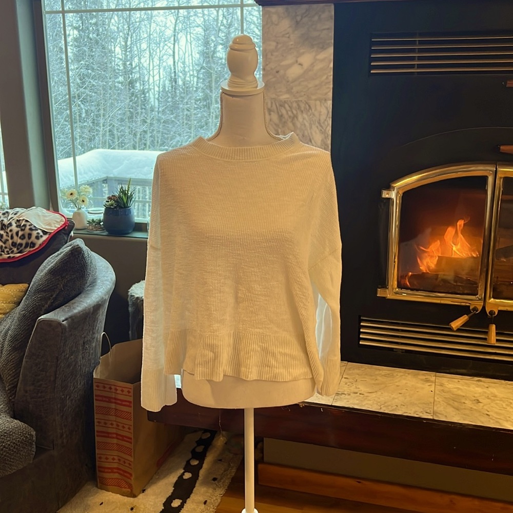 Beachy Banana Republic Sweater